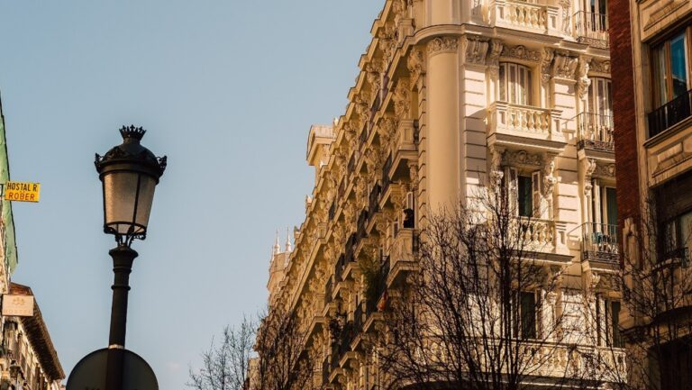 Consejos clave para vender un piso en Madrid de forma exitosa